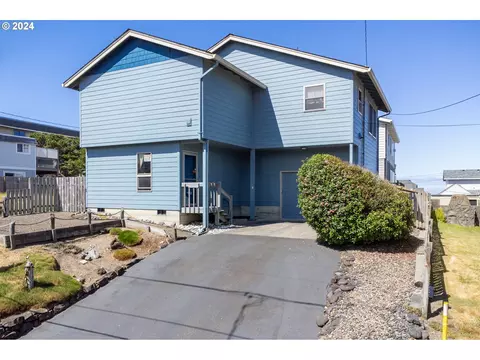 3235 NW Jetty Ave, Lincoln City, OR 97367