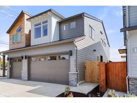 8735 NE 43rd Pl, Vancouver, WA 98665