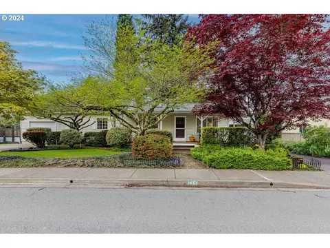 1450 Bogart Ln, Eugene, OR 97401