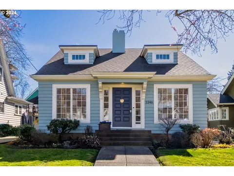 3346 NE Alameda St, Portland, OR 97212