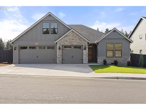 210 W 20th Way, La Center, WA 98629