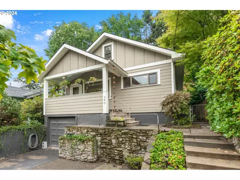 350 S Dakota St, Portland, OR 97239