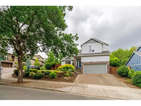3624 N Ivy Dr, Newberg, OR 97132