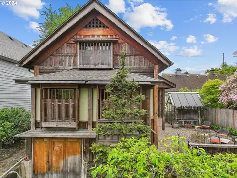 916 SE Nehalem St, Portland, OR 97202