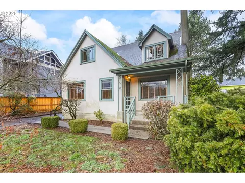 225 SE 2nd St, Gresham, OR 97080