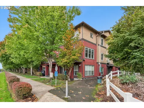 22810 SW Forest Creek Dr #101, Sherwood, OR 97140
