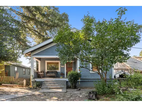 1110 Railroad Ave, Saint Helens, OR 97051