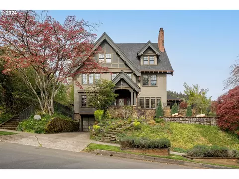 1827 NW 32nd Ave, Portland, OR 97210