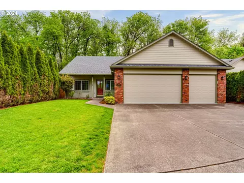 3365 Goose Cross Ln, Eugene, OR 97404