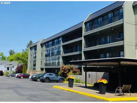 45 Eagle Crest Dr #219, Lake Oswego, OR 97035