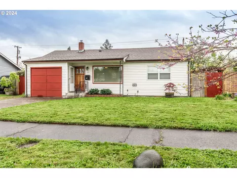 1429 L St, Springfield, OR 97477