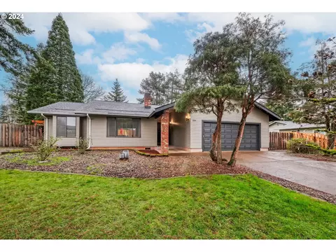 2009 NW 20th Loop, Albany, OR 97321