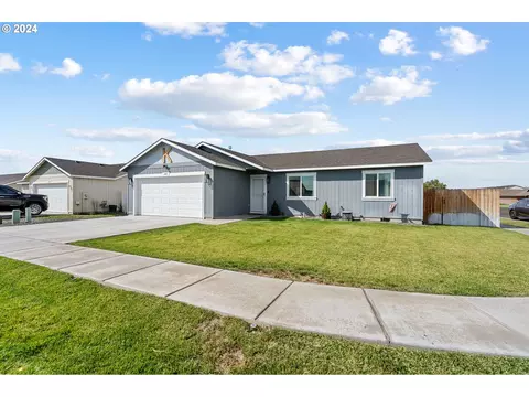 1471 NE Kenna Dr, Hermiston, OR 97838