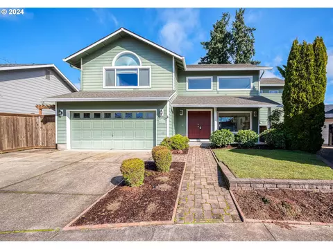 523 Sweetwater Ln, Eugene, OR 97404