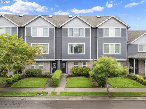 18690 SW 92nd Ter, Tualatin, OR 97062