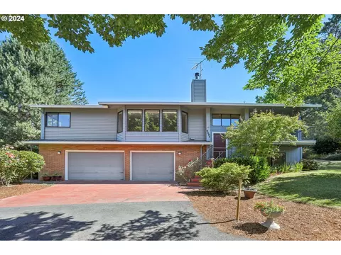 8604 SW 62nd Ave, Portland, OR 97219