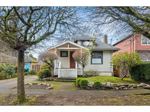 7431 N Stockton Ave, Portland, OR 97203