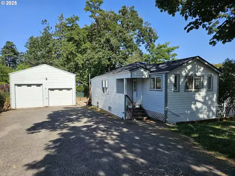 164 N 5th St, Saint Helens, OR 97051