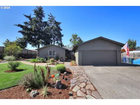5635 D St, Springfield, OR 97478
