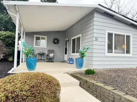 100 SW 195th Ave #38, Beaverton, OR 97006