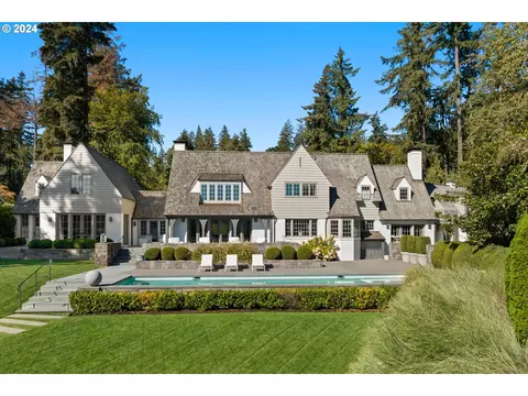 4375 Southshore Blvd, Lake Oswego, OR 97035