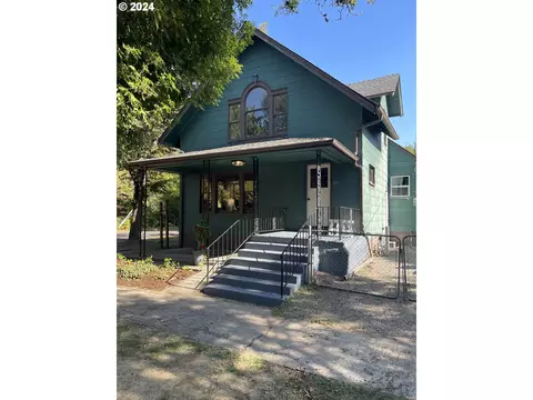 210 SE 19th St, Salem, OR 97301