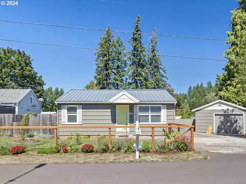 2410 Cedar St, Sweet Home, OR 97386