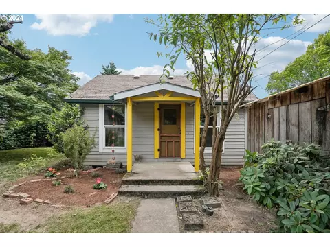 8616 SE 16th Ave, Portland, OR 97202