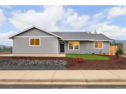 868 Fir Grove Ln, Sutherlin, OR 97479