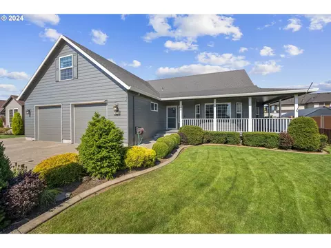 340 SE 9th Ave, Canby, OR 97013