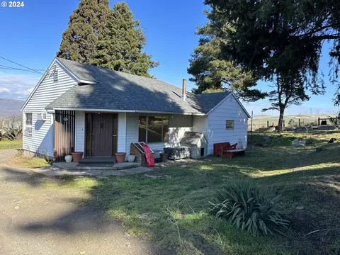 2823 E 12th St, The Dalles, OR 97058