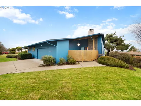 12755 NE Rose Pkwy, Portland, OR 97230