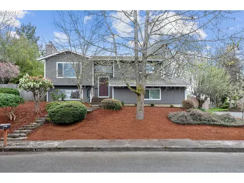 51988 SW 4th St, Scappoose, OR 97056