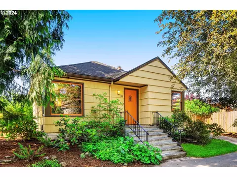 30 NE Morgan St, Portland, OR 97211