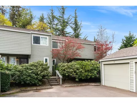 4880 SW Scholls Ferry Rd #7, Portland, OR 97225