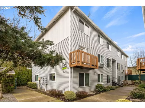 217 NE 146th Ave #40, Portland, OR 97230