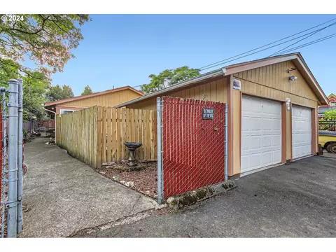 3643 SE 112th Ave, Portland, OR 97266