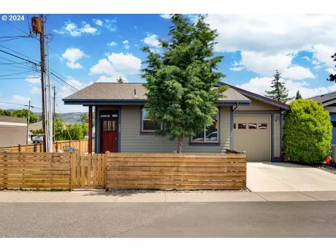 905 Zanna Ln, Hood River, OR 97031