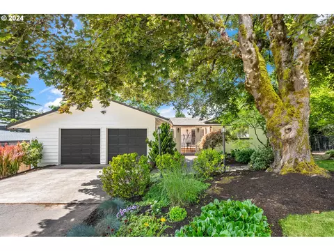 2131 NW Ramsey Dr, Portland, OR 97229
