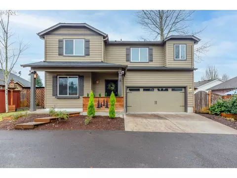 849 Hickory St NW, Albany, OR 97321