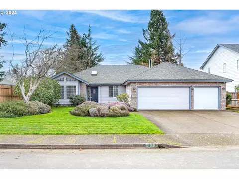 3198 Queens East St, Eugene, OR 97401