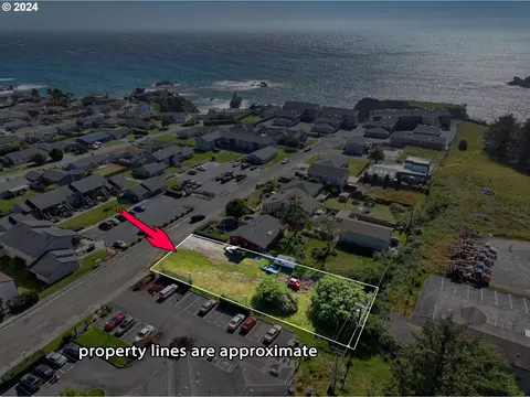 Moore St, Brookings, OR 97415