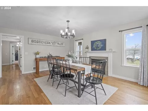 15495 Salt Creek Rd, Dallas, OR 97338