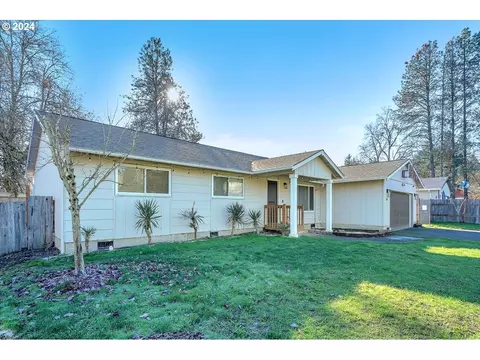 367 N Vernonia Rd N, Saint Helens, OR 97051