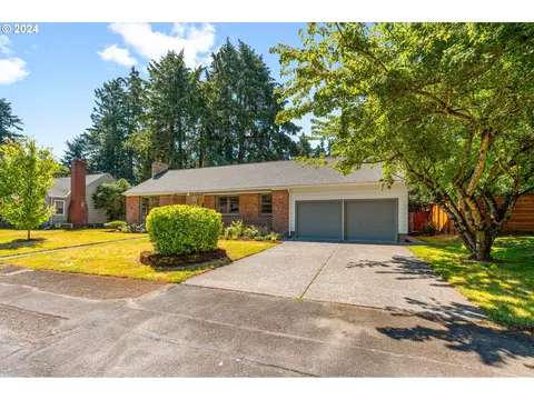 10014 NE Mason St, Portland, OR 97220