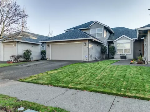8980 SW Stono Dr, Tualatin, OR 97062