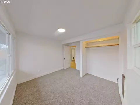 Bedroom - 423 E 18th Ave, Eugene, OR 97401 photo 2 of 4