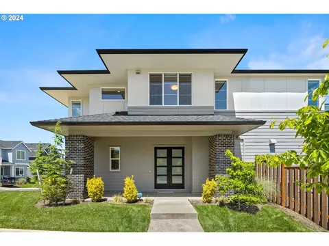 4510 NW Ashbrook Dr, Portland, OR 97229