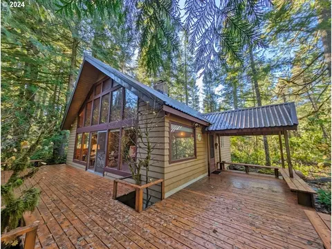 75624 E Mt Hood Hwy #15, Rhododendron, OR 97049