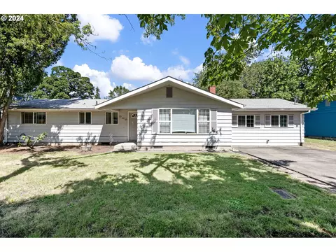 829 Rossmore St, Eugene, OR 97404 photo 1